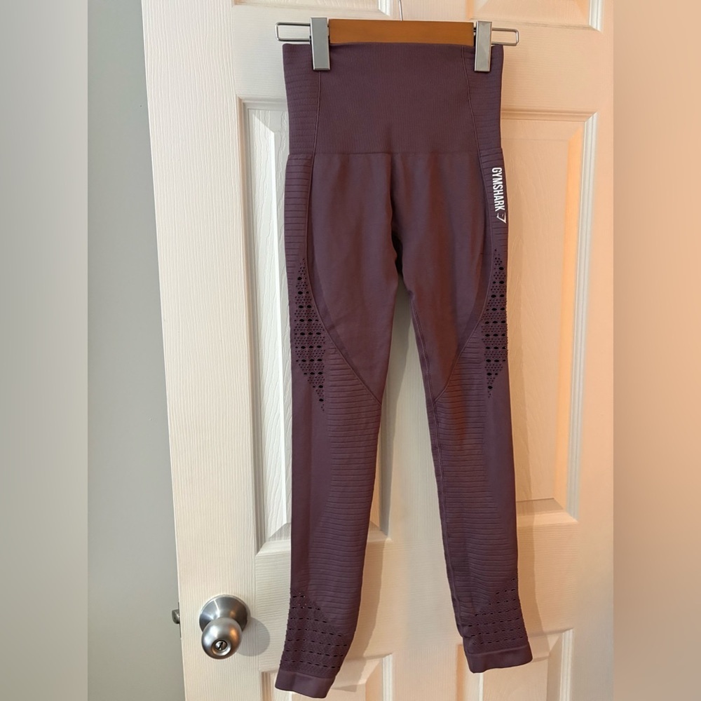 Gymshark seamless leggings cutout pattern size small 24” inseam high rise - Picture 2 of 10